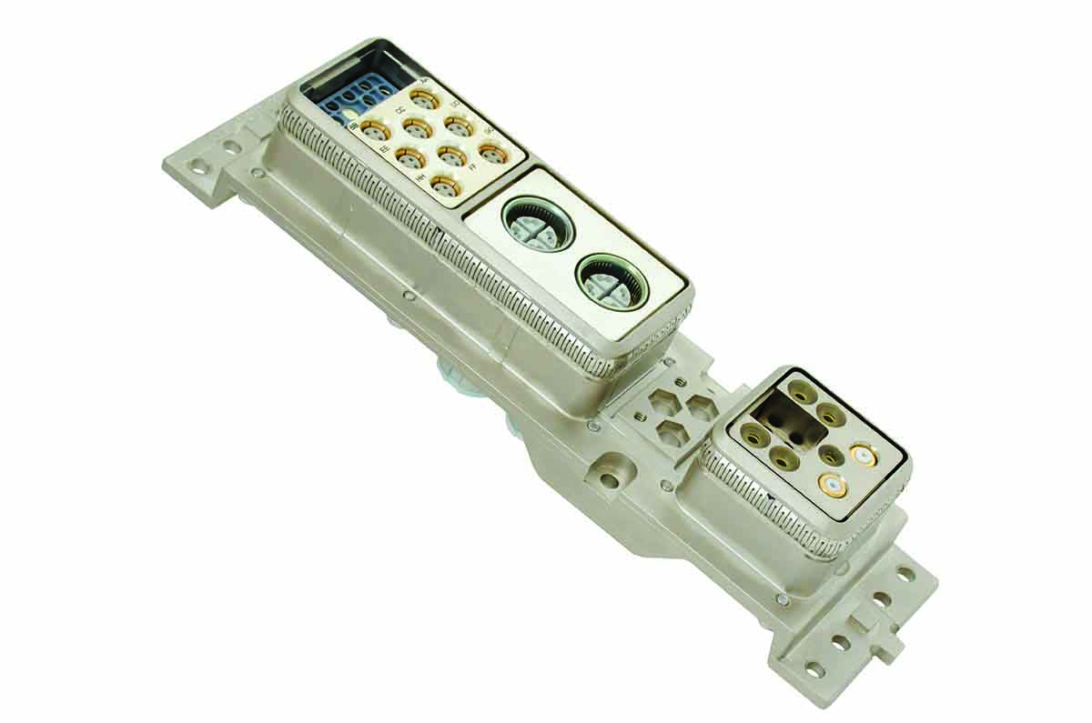 ITT Cannon Rack and Panel ARINC 600 with Quadrax Contacts_DSC1418 small.jpg